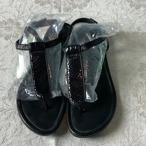 Cole Haan Black Patent Leather Sandal 7B